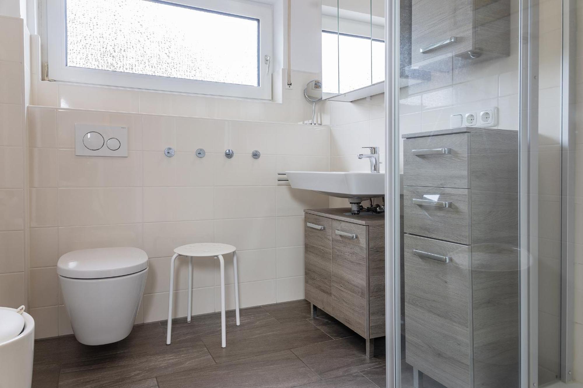 Haus Harle 50201 Ferienwohnung Harle 1 Harlesiel Exterior foto